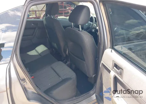 2009 Ford Focus Se z USA, uszkodzony, nr VIN 1FAHP35N59W130022